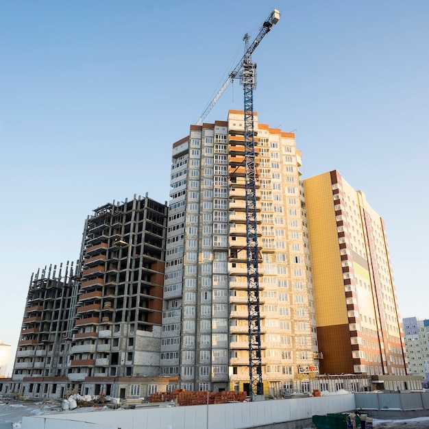 De bouw van een nieuw modern gebouw