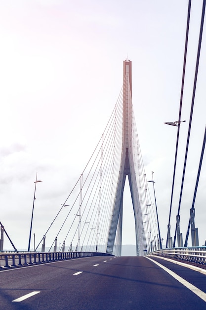 De brug van Normandië in Frankrijk