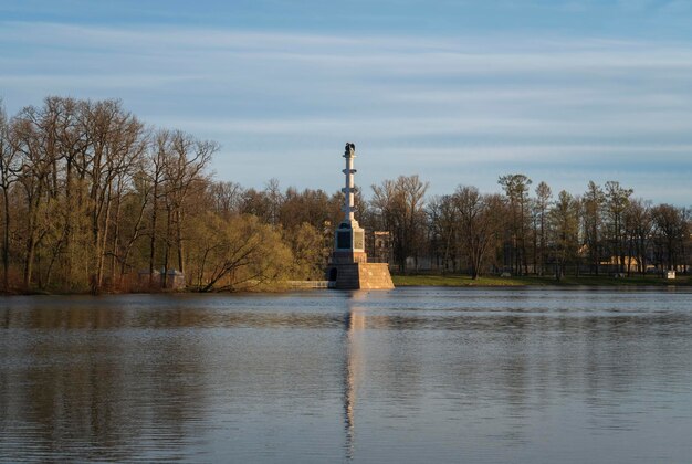 De Chesmenskaya-kolom in het Catherine Park in Tsarskoye Selo Pushkin Sint-Petersburg Rusland
