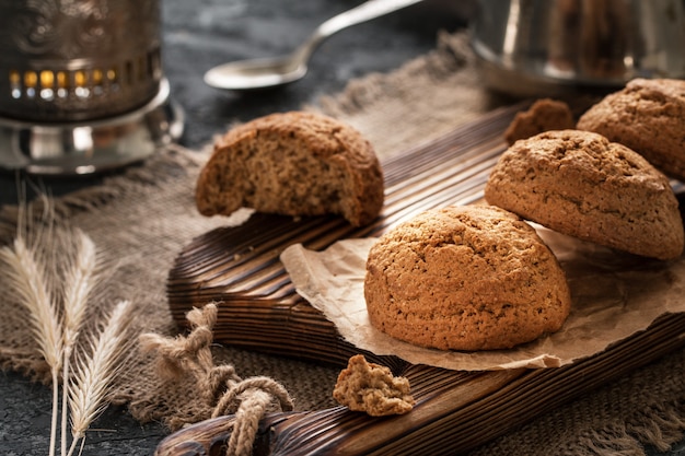 De close-up van havermeelkoekjes, ochtendontbijt, stilleven