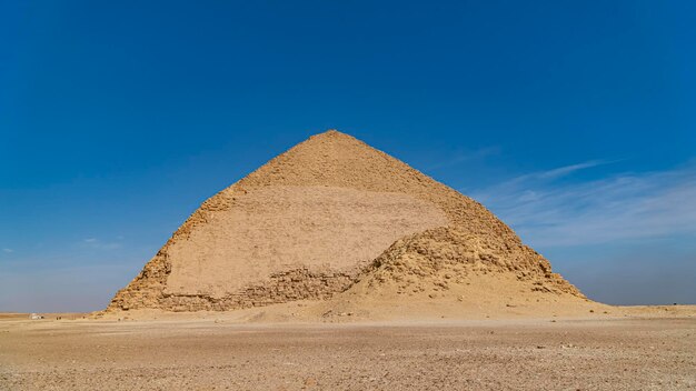 De gebogen piramide van Dahshur, Egypte