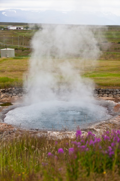 De geothermische lente in ijsland