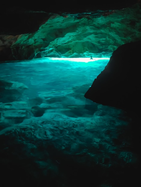 De groene cavo van Marina di Andrano, in Puglia