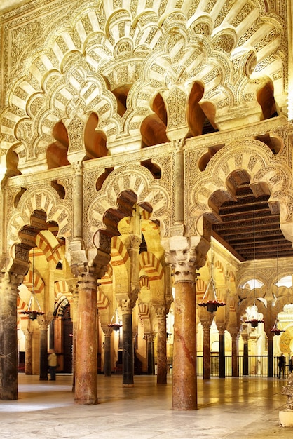 De Grote Moskee van Cordoba (La Mezquita, 10e eeuw), Spanje