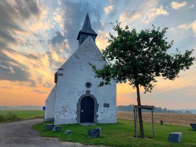 De kapel van de landelijke kapel van TryauChene in Bousval België