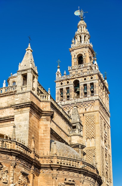 De kathedraal van saint mary of the see in sevilla - andalusië, spanje