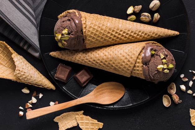 De kegels van het de chocoladeroomijs van de close-up