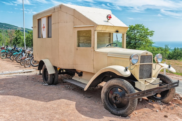 De lay-out van de GAZ 55-auto die wordt gebruikt in de film The Caucasian Captive