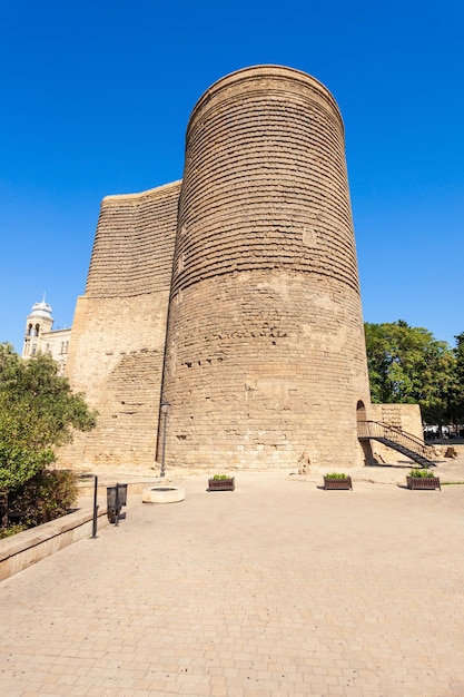 De Maagdentoren ook bekend als Giz Galasi, gelegen in de oude stad in Bakoe, Azerbeidzjan. Maagdentoren werd gebouwd in de 12e eeuw.