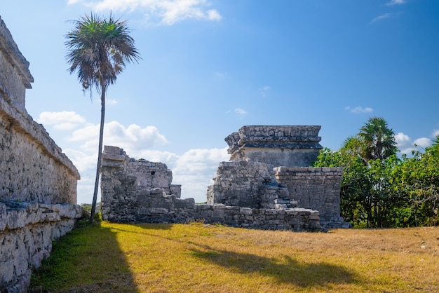 De Maya-ruïnes van het kasteel in Tulum Riviera Maya Yucatan Caribische Zee Mexico