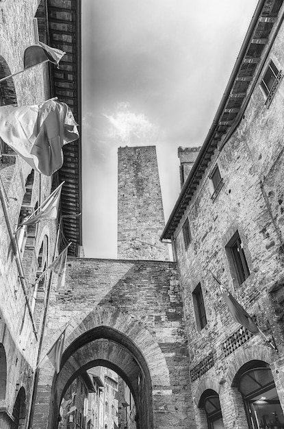 De middeleeuwse architectuur van San Gimignano, iconische stad in de provincie Siena, en een van de meest bezochte plaatsen in Toscane, Italië