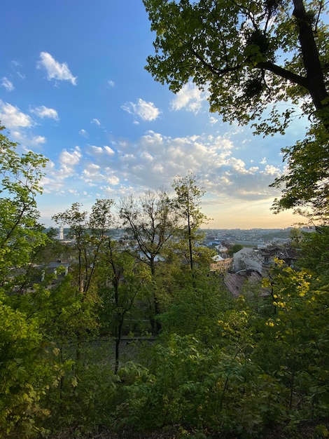 De moderne stad Lviv in het westen van Oekraïne met oude Europese architectuur