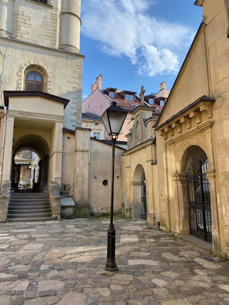 De moderne stad lviv in West-Oekraïne met oude Europese architectuur