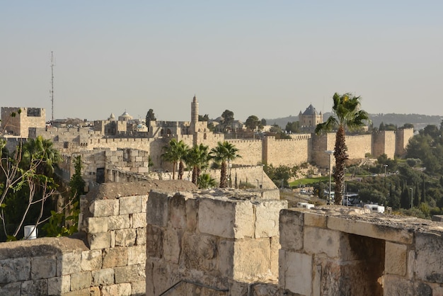 De muren van de oude stad in Jeruzalem