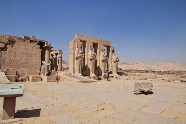 De oude tempel van Ramesseum in Luxor, Egypte