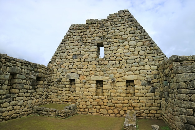 De overblijfselen van de Inca-architectuur in de Citadel van Machu Picchu
