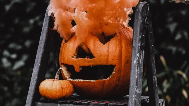 Foto de pompoentraditie carving halloween versieren en vieren