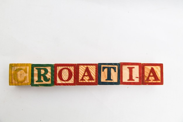 De rangschikking van letters vormt één woord, &quot;KROATIË&quot;