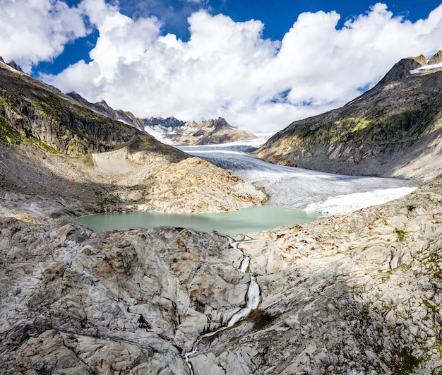 De Rhône-gletsjer, de bron van de rivier de Rhône bij Furkapas in de Zwitserse Alpen Al