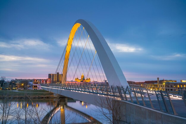 De skyline van Des Moines Iowa in de Verenigde Staten