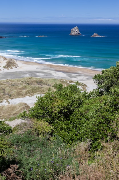 De spectaculaire kustlijn bij Sandfly Bay