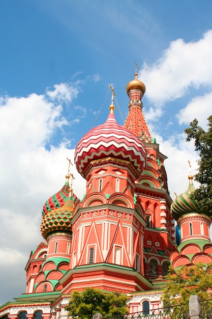 De st basilikskathedraal op het rode plein in moskou