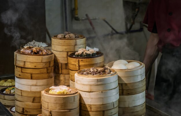 De stomende Chinese koekjes zijn in de keuken