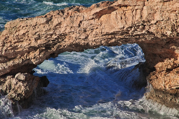 De storm op de Middellandse Zee, Cyprus