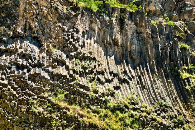 De Symphony of the Stones basaltkolom formaties in de Garni Gorge, Armenië