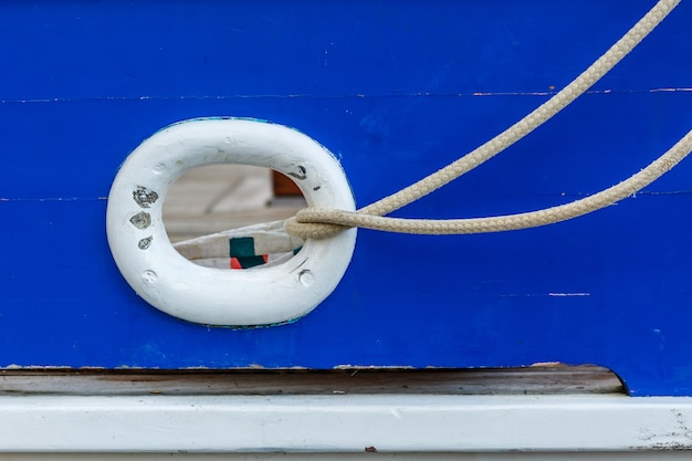 De uitgang van het touw nautisch in zeilboot