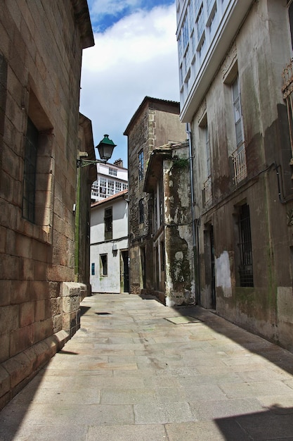 De uitstekende straat in Santiago de compostela Spanje