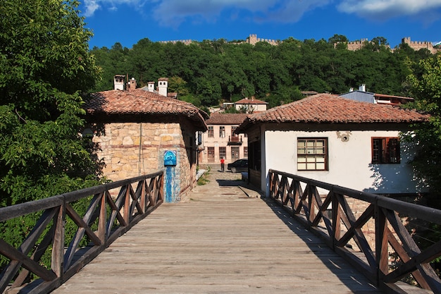 De vintage straat in Veliko Tarnovo in Bulgarije