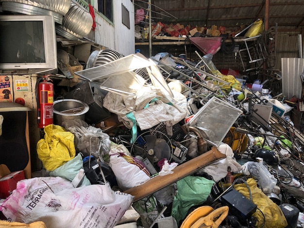 De winkel om afval uit Thailand te kopen kan veel geld verdienen voor de eigenaar.