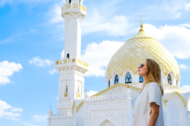 De witte moskee in Bulgar Tatarstan
