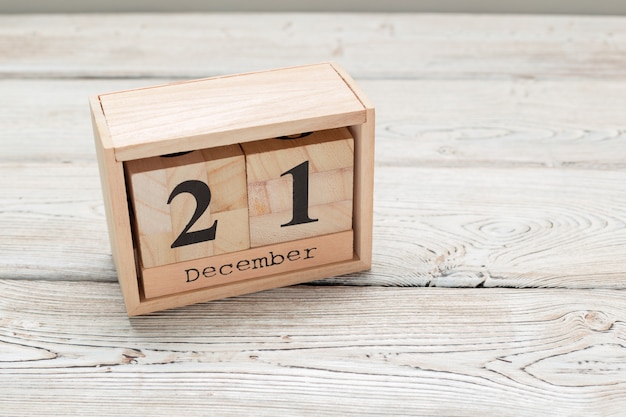 21 dicembre, giorno 21 del mese di dicembre, calendario di legno