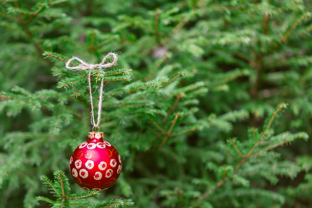 Decoratie op traditionele kerstboom
