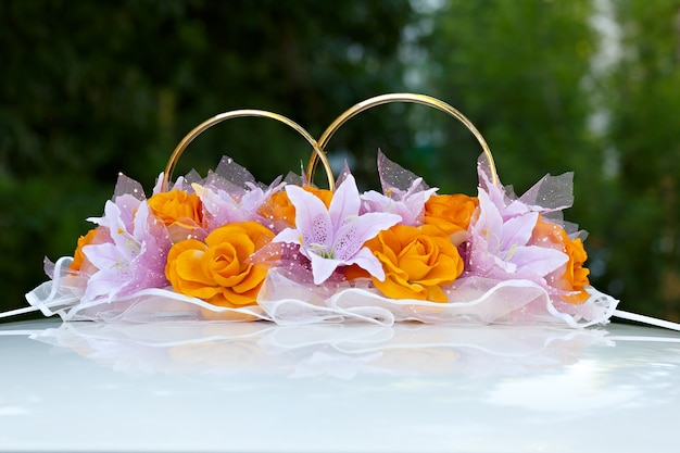 Decoration of the wedding car