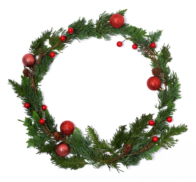 Photo decorative isolated christmas wreath