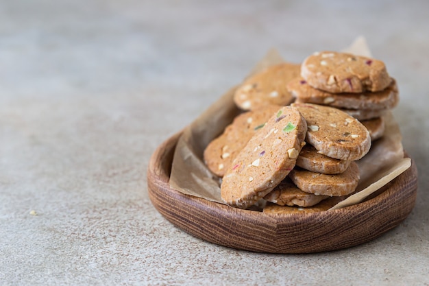 Deense pittige boterkoekjes met gekonfijt fruit