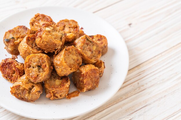 Rotolo di granchio fritto nel grasso bollente