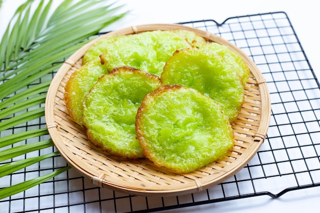 Deep fried rice flour pandan flavour