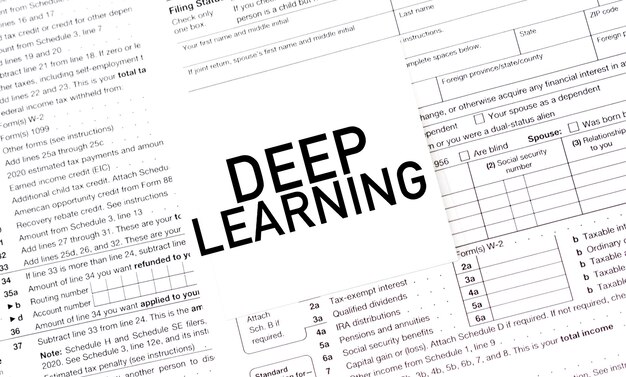 Foto deep learning van de doos op witte sticker en documenten