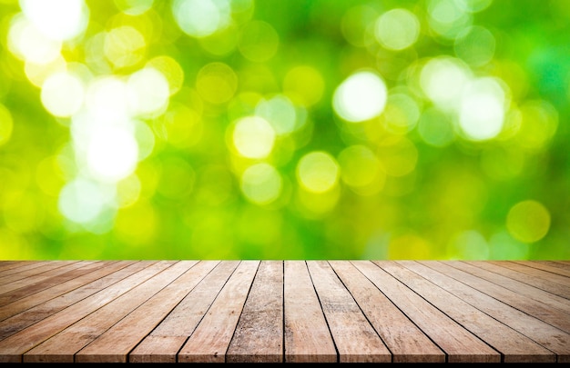 Photo defocused image of wooden bench in park