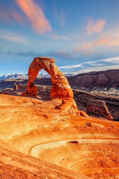 Delicato arco al parco nazionale di arches a moab, utah usa