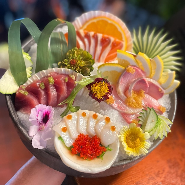 Photo delicate as sashimi and flowers