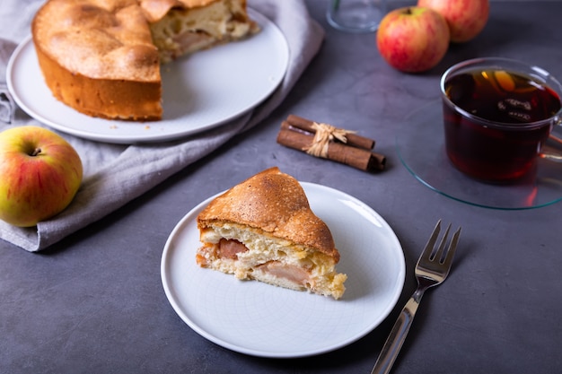 Delicious apple pie with cinnamon