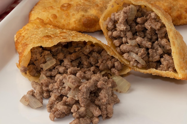 Photo delicious brazilian pastel of meat close up