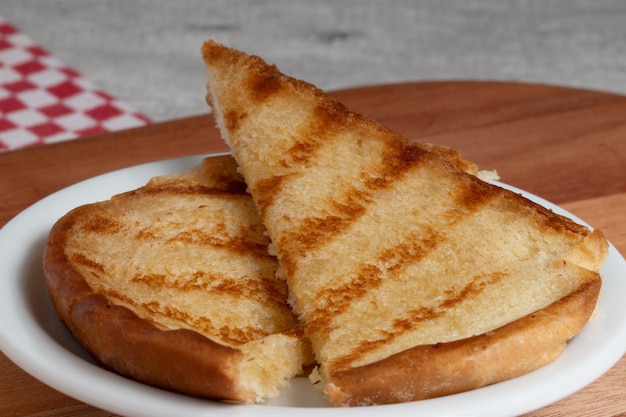 Delicious bread toasted with butter.