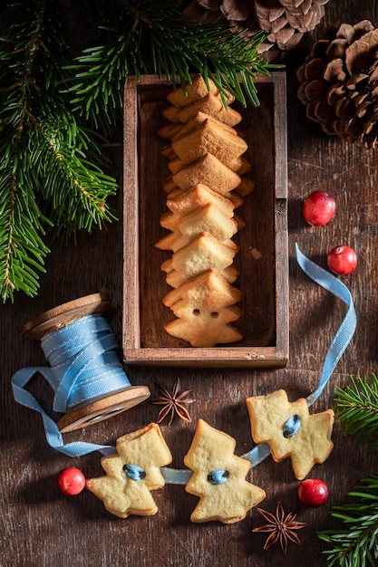 Delicious butter cookies chain as Christmas ornaments