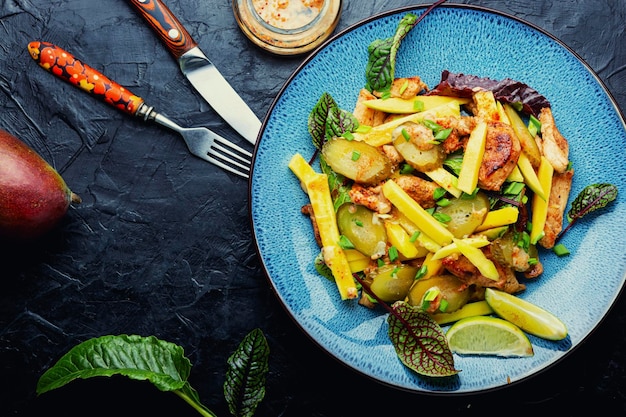 Delicious chicken breast and mango salad